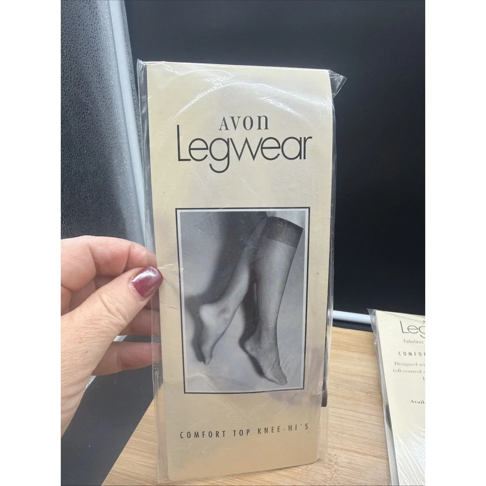 VTG Avon Legwear Comfort Top Knee-high Stockings 6 Pr Off BLK Average 100% Nylon
